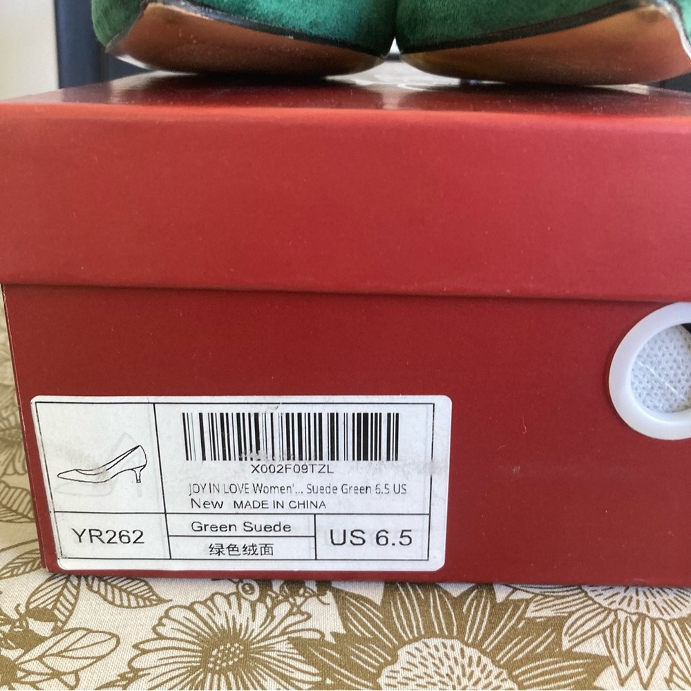 Joy in Love Emerald green suede pumps - Picture 2 of 3